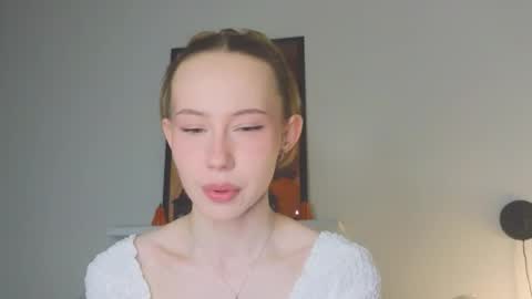 Snapshot of cuute_angell chatting on 15, 4, 2026 Virginia See you on Sunday online show from 15, 4, 2026