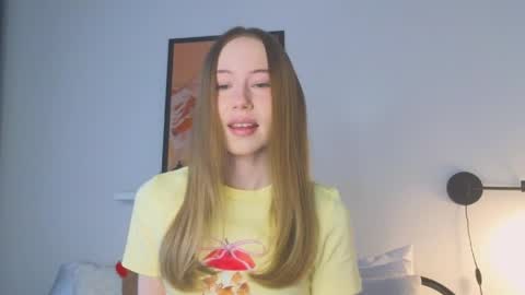 Snapshot of cuute_angell chatting on 19, 4, 2026 Virginia See you on Sunday online show from 19, 4, 2026