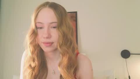 Snapshot of cuute_angell chatting on 27, 4, 2026 Virginia See you on Sunday online show from 27, 4, 2026