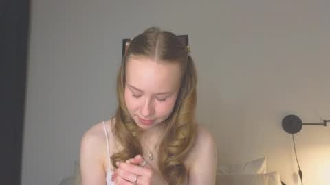 Snapshot of cuute_angell chatting on 1, 5, 2026 Virginia See you on Sunday online show from 1, 5, 2026