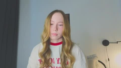 Snapshot of cuute_angell chatting on 22, 5, 2026 Virginia See you on Sunday online show from 22, 5, 2026