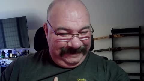 Snapshot of cwbyga chatting on 15, 12, 2025 Bubba Bull online show from 15, 12, 2025