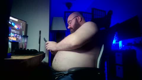 Snapshot of cwbyga chatting on 30, 4, 2026 Bubba Bull online show from 30, 4, 2026