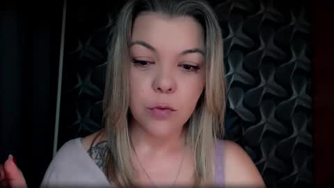 Snapshot of cyberdomme chatting on 18, 1, 2026 Full time mean bitch. online show from 18, 1, 2026