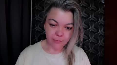 Full time mean bitch. online show from 26, 4, 2026