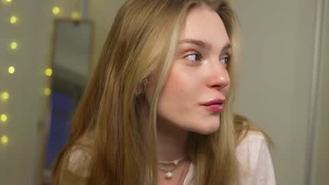 EMILY online show from 22, 1, 2025