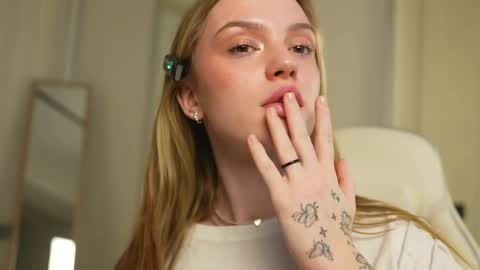 EMILY online show from 27, 2, 2025