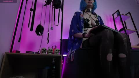 Lily Goddess online show from 19, 4, 2026