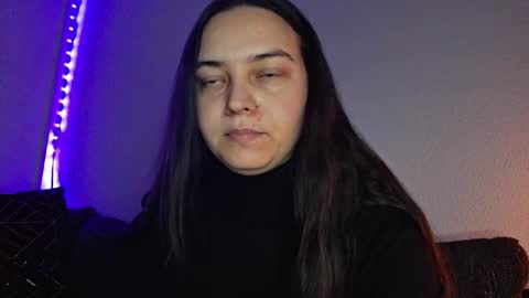 Cyndee Winter online show from 17, 12, 2024