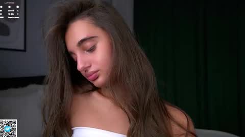 Isabella online show from 21, 11, 2025