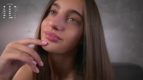 Snapshot of czamabech chatting on 16, 7, 2026 Isabella online show from 16, 7, 2026
