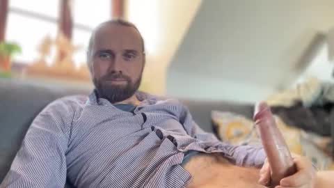 Snapshot of d0n_gi0vanni chatting on 31, 12, 2024 d0n_gi0vanni online show from 31, 12, 2024