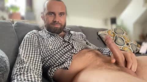 Snapshot of d0n_gi0vanni chatting on 4, 11, 2025 d0n_gi0vanni online show from 4, 11, 2025