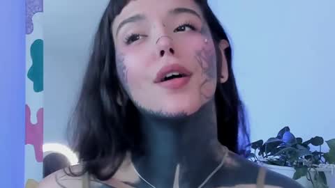 Snapshot of daarlene chatting on 8, 3, 2025 Darlene online show from 8, 3, 2025