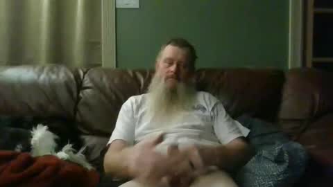 Snapshot of dachshund01 chatting on 24, 10, 2025 dachshund01 online show from 24, 10, 2025