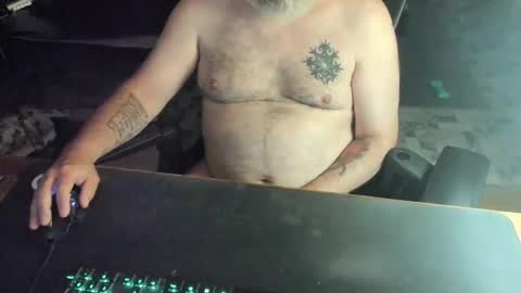 Snapshot of dadbodfatrod chatting on 18, 9, 2025 Daddy online show from 18, 9, 2025