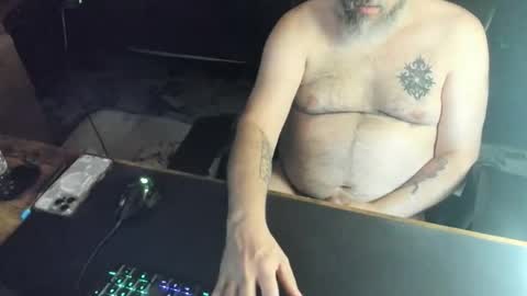 Snapshot of dadbodfatrod chatting on 13, 11, 2025 Daddy online show from 13, 11, 2025