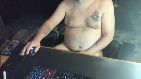 Snapshot of dadbodfatrod chatting on 16, 12, 2025 Daddy online show from 16, 12, 2025