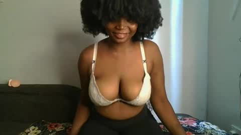 Snapshot of daddies_toy1 chatting on 14, 9, 2025 daddyiestoy online show from 14, 9, 2025