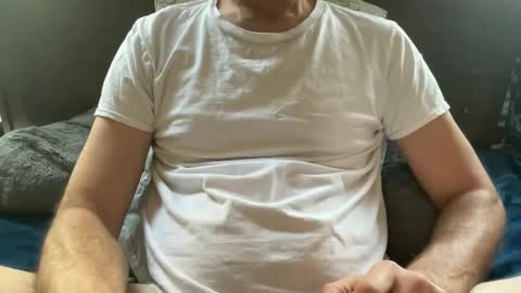 daddnextdoor online show from 16, 9, 2025