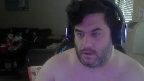 Snapshot of daddybody4u chatting on 9, 11, 2025 daddybody4u online show from 9, 11, 2025