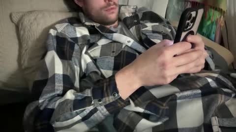 Snapshot of daddydoesit69 chatting on 28, 10, 2025 Leo online show from 28, 10, 2025