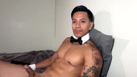 daddyfit95 online show from 4, 6, 2026