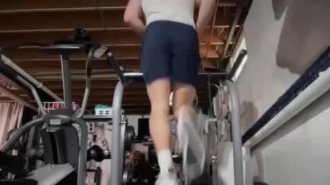 Snapshot of daddygmoney6969 chatting on 2, 2, 2025 daddygmoney6969 online show from 2, 2, 2025