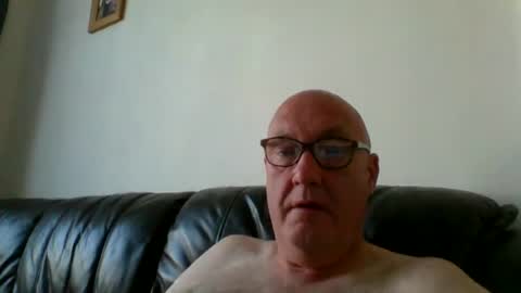 daddyhere4uall8 online show from 2, 8, 2026