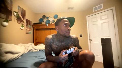 sexy tatted king bbc online show from 1, 4, 2026
