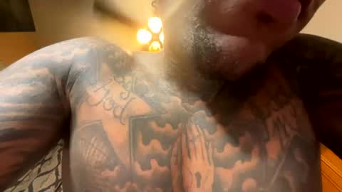 sexy tatted king bbc online show from 14, 7, 2026