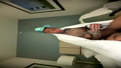 sexy tatted king bbc online show from 20, 7, 2026