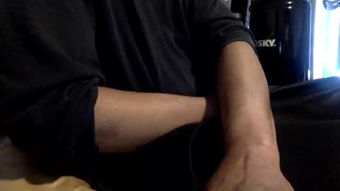 Snapshot of daddyjerksit chatting on 3, 3, 2026 JOI use emoji thumbs up Faster Thumbs down Slower Hi Hand Stop Fist Start.Stop online show from 3, 3, 2026