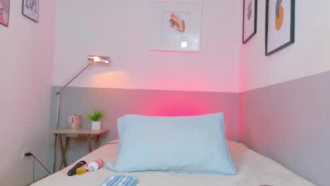 Antonella  online show from 1, 11, 2025