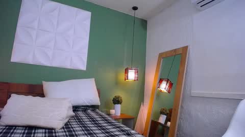 Valen online show from 4, 1, 2025