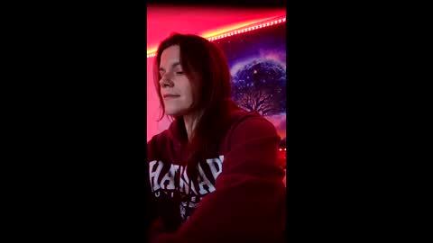 Snapshot of daddysgoodgirl420420 chatting on 4, 12, 2025 daddysgoodgirl online show from 4, 12, 2025