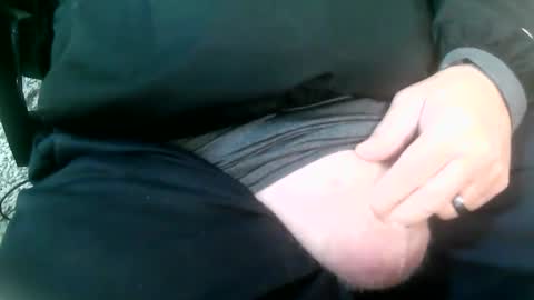 Snapshot of daddysmalls_55 chatting on 2, 12, 2024 daddysmalls online show from 2, 12, 2024