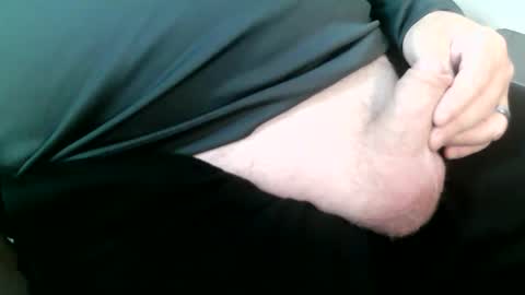 Snapshot of daddysmalls_55 chatting on 21, 12, 2024 daddysmalls online show from 21, 12, 2024