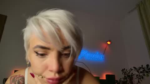 Snapshot of daddyspixxie chatting on 21, 11, 2025 daddyspixxie online show from 21, 11, 2025