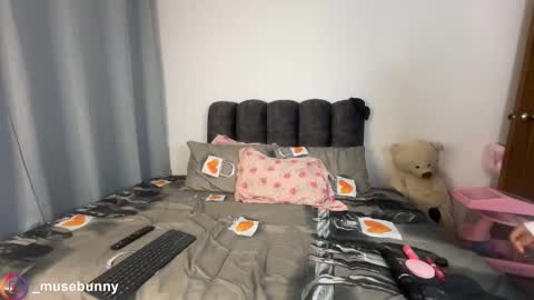 Sophie online show from 10, 3, 2026