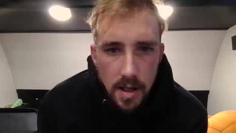 Snapshot of dadgoeswild chatting on 20, 12, 2024 DadGoesWild online show from 20, 12, 2024