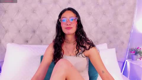 Snapshot of dafne_bss chatting on 6, 5, 2026 dafne_bss online show from 6, 5, 2026