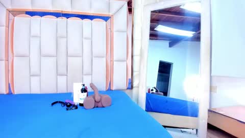 Snapshot of dafnee_adams chatting on 1, 10, 2025 Dafnee online show from 1, 10, 2025