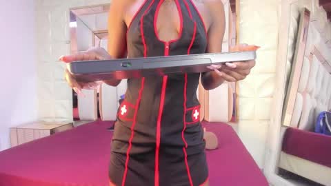 Snapshot of dafnee_adams chatting on 27, 10, 2025 Dafnee online show from 27, 10, 2025