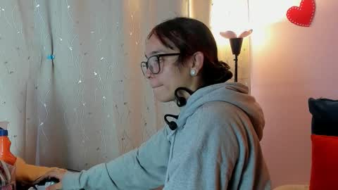 Snapshot of dafnemel chatting on 23, 2, 2026 dafnemel online show from 23, 2, 2026