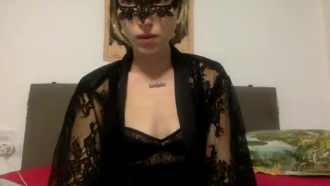 Snapshot of dafnesqueeze chatting on 1, 12, 2024 dafnesqueeze online show from 1, 12, 2024