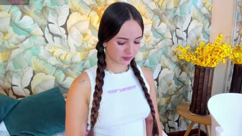 Snapshot of dafnevega chatting on 14, 1, 2025 Dafne  online show from 14, 1, 2025