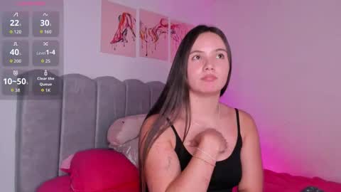 Snapshot of dafnevega chatting on 19, 11, 2025 Dafne online show from 19, 11, 2025