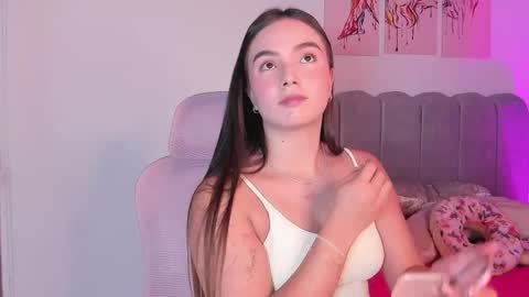 Snapshot of dafnevega chatting on 25, 11, 2025 Dafne online show from 25, 11, 2025