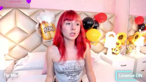 Snapshot of dafnne_hall chatting on 3, 10, 2025 Dafnne online show from 3, 10, 2025